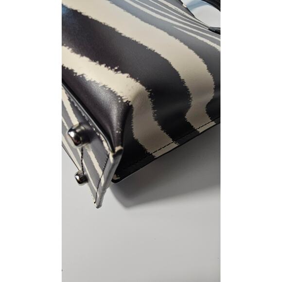 COACH Willow 24 Zebra Print Tote Leather - Picture 10 of 13